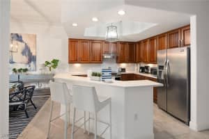 985 Sandpiper St I205, Naples