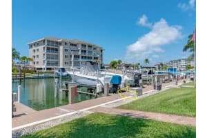 920 Collier Court, Marco Island, FL 34145 Sold 12/05/24