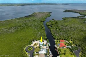 3211 Manatee Drive, ST. JAMES CITY, FL 33956 Sold 12/17/24