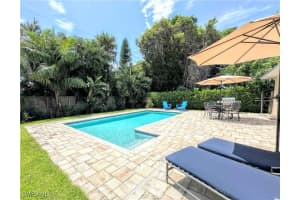 856 98th Avenue, Naples, FL 34108 - MLS#224075870