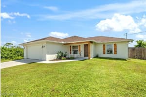 3104 Iris Court, LABELLE, FL 33935 Sold 10/31/24