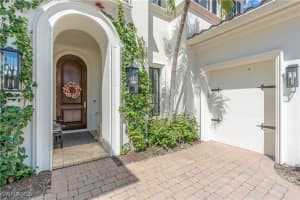 2125 Modena Court, NAPLES, FL 34105 Sold 10/23/24