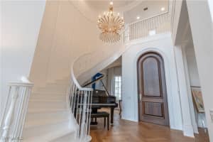 2125 Modena Court, NAPLES, FL 34105 Sold 10/23/24