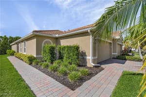 MLS# 224076433, Fort Myers, Florida 33916