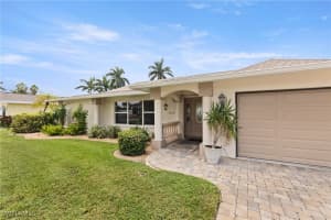 134 57th Terrace, Cape Coral, FL 33914 - MLS#224076470