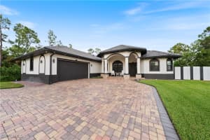 718 Palmetto Avenue, Lehigh Acres, FL 33972 Sold 11/22/24