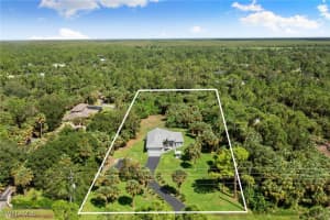 1920 Desoto Boulevard, Naples, FL 34117 Sold 01/08/25