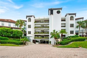 231 La Peninsula Boulevard, Naples, FL 34113 - MLS#224076906