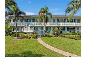 421 12th Avenue, Naples, FL 34102 Sold 12/16/24