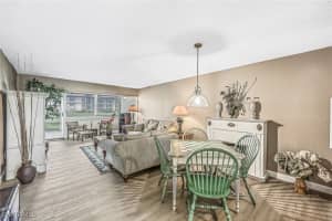 1828 Pine Valley Dr 101, Fort Myers