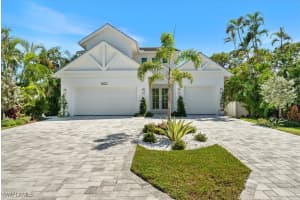 1060 Hollygate Lane, Naples, FL 34103 Sold 11/19/24