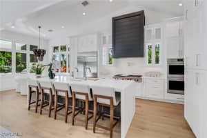 1060 Hollygate Lane, Naples, FL 34103 Sold 11/19/24