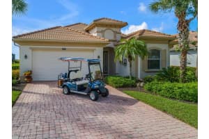 10414 Smokehouse Bay Drive, Naples, FL 34120 Sold 03/20/25