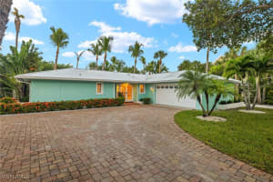 526 Yachtsman Drive, Sanibel, FL 33957 Sold 09/24/25