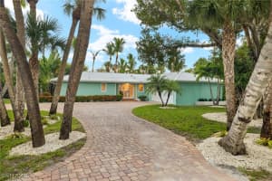 526 Yachtsman Drive, Sanibel, FL 33957 Sold 09/24/25
