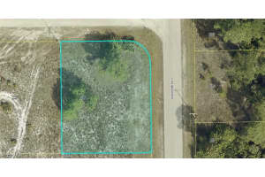 878 Sunflower Court, Lehigh Acres, FL 33974 - MLS#224077553