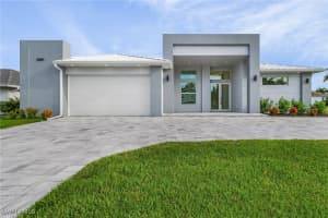 2207 Sw 32nd St, Cape Coral