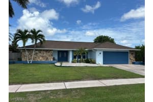 320 Hazelcrest Street, Marco Island, FL 34145 Sold 12/20/24