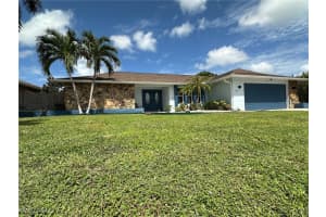 320 Hazelcrest Street, Marco Island, FL 34145 Sold 12/20/24