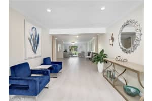555 Park Shore Drive, Naples, FL 34103 - MLS#224077744