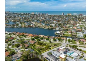 1127 Marco Lake Drive, Marco Island, FL 34145 - MLS#224077768