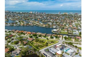 1127 Marco Lake Drive, Marco Island, FL 34145 - MLS#224077768