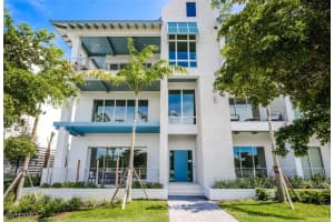 201 8TH Street, Naples, FL 34102 Sold 04/02/25