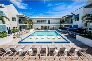 201 8TH Street, Naples, FL 34102 Sold 04/02/25