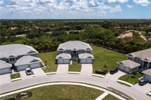 220 Indies Dr E 101, Naples, FL 34114 - MLS#224077907