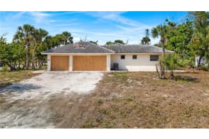 3898 Gulf Drive, Sanibel, FL 33957 Sold 02/18/25