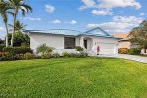 690 Amber Drive, Marco Island, FL 34145 - MLS#224077976
