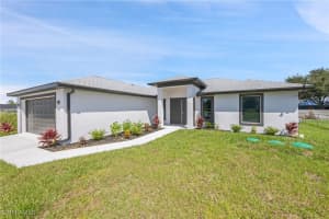 2611 22nd Avenue, Cape Coral, FL 33909 - MLS#224078161