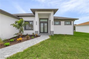 2908 7th Street, Cape Coral, FL 33993 Sold 05/12/25