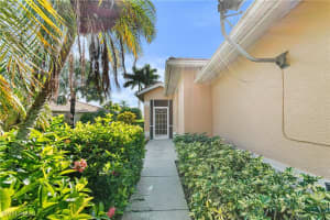 4775 Fairloop Run, Lehigh Acres, FL 33973 Sold 03/07/25