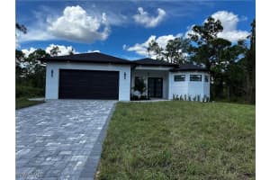 184 Lomax Avenue, Lehigh Acres, FL 33974 Sold 12/31/24