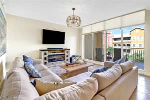 401 Bayfront Place, Naples, FL 34102 Sold 04/01/25