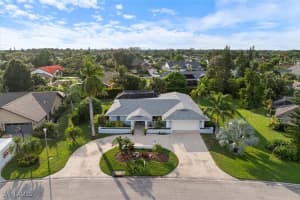 2333 Queens Way, Naples, FL 34112 Sold 05/02/25