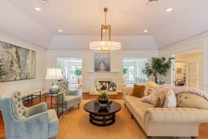 2700 Treasure Lane, Naples, FL 34102 - MLS#224078831