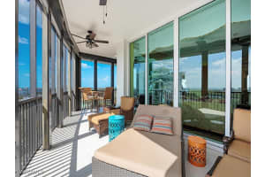 455 COVE TOWER Drive, Naples, FL 34110 Sold 07/22/25