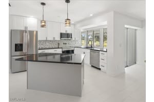 262 Torrey Pines Point, Naples, FL 34113 Sold 01/21/25