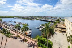 450 Bayfront Place, Naples, FL 34102 - MLS#224079085