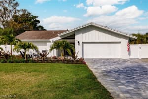 771 108th Avenue, Naples, FL 34108 Sold 12/20/24