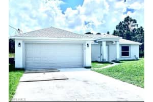 1034 Pilgrim St E, Lehigh Acres
