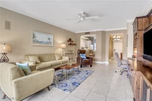 410 Bayfront Place, Naples, FL 34102 - MLS#224079148