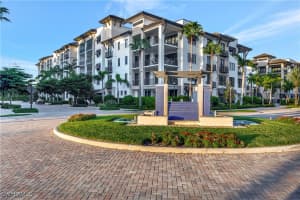 1135 3rd Ave S 507, Naples
