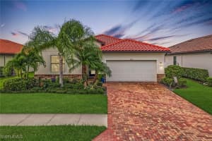 1613 Vizcaya Ln, Naples