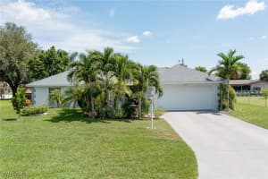 209 Daleview Avenue, LEHIGH ACRES, FL 33936 Sold 02/26/25