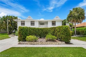 252 Barfield Drive, Marco Island, FL 34145 - MLS#224079504