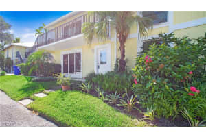1560 Blue Point Avenue, Naples, FL 34102 Sold 04/17/25