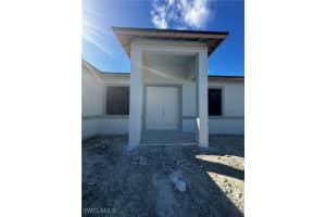 2617 19th Street, Lehigh Acres, FL 33971 Sold 05/29/25